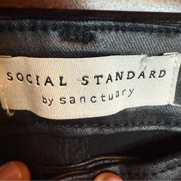 Social Standard by Sanctuary | Black Faux Leather Ankle Skinny Pants | Sz 8 - Picture 5 of 11